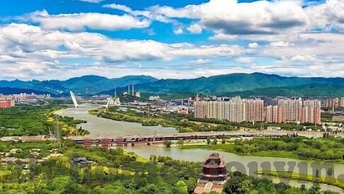 糖心app下载网址进入18-请慎重对待网络内容的获取，并遵守国家相关的法律法规及道德规范。如果您对某个领域的资讯有进一步的了解需求，我建议通过以下合法且安全的途径来获取信息